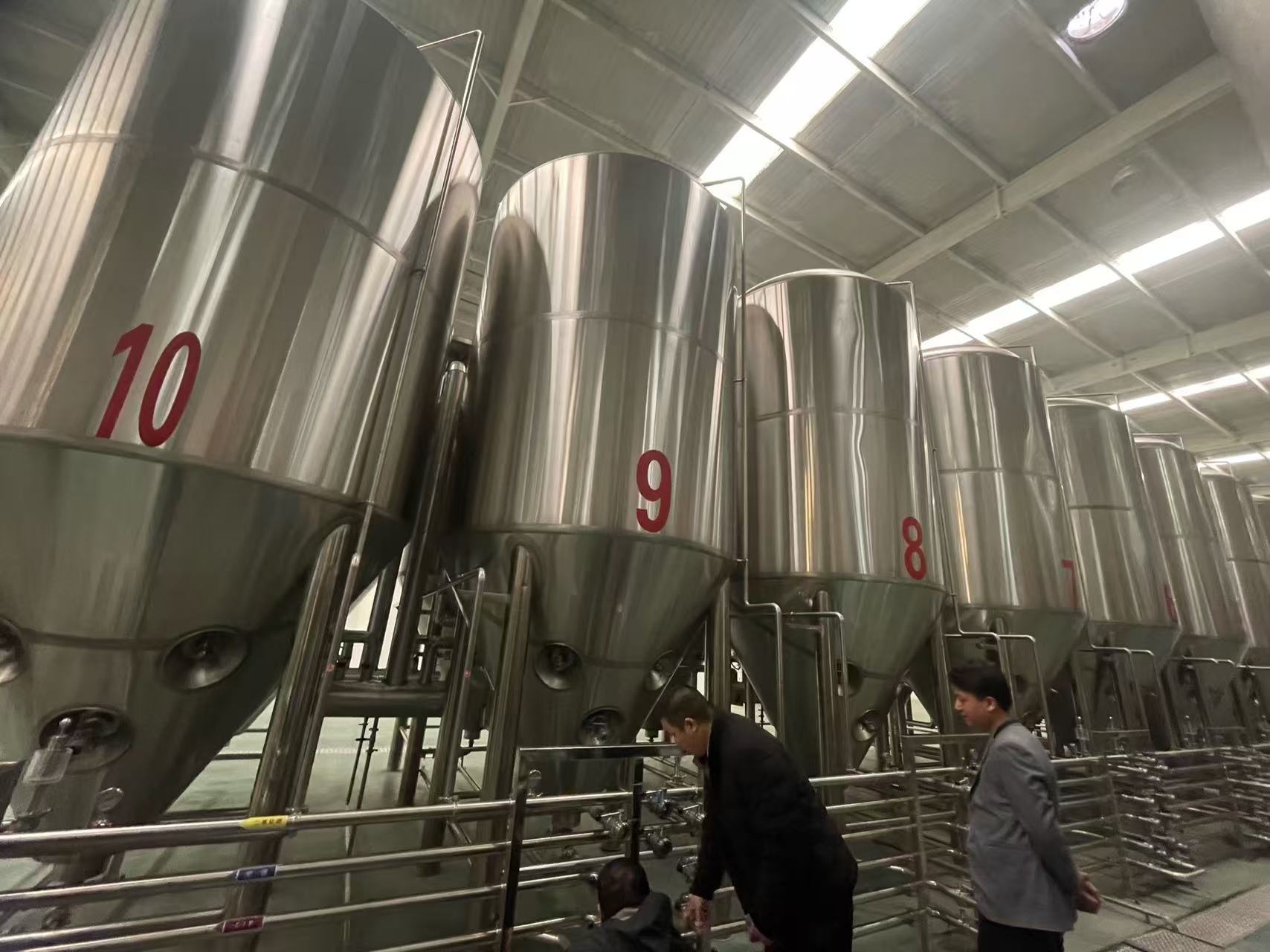 灵璧精酿啤酒设备厂—平面布置、设备设计、制造、调试、培训等一条龙服务